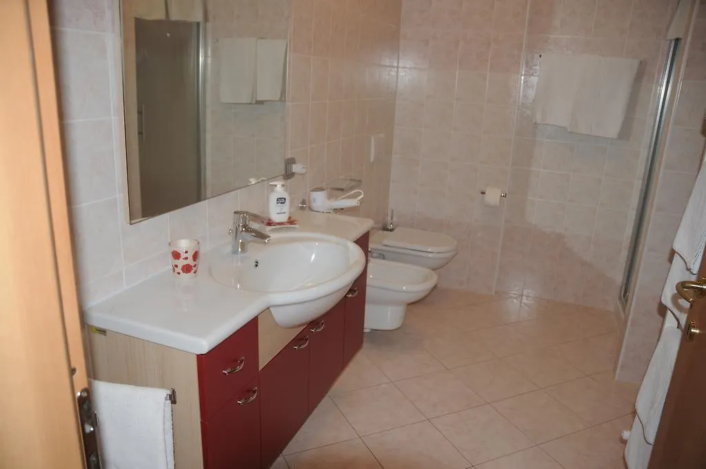 Mary Apartments Brenzone sul Garda Italy